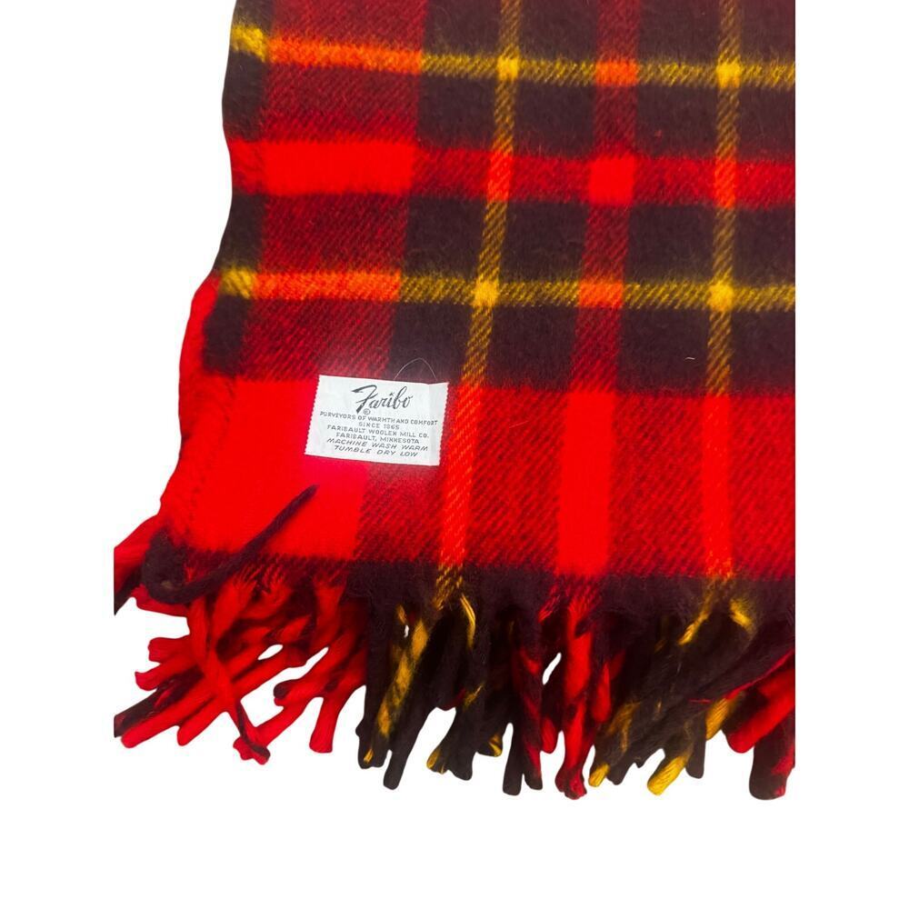 Vintage Faribault Red Plaid Throw Blanket Fringe Cabincore Lodge 51x62 USA - Picture 4 of 4
